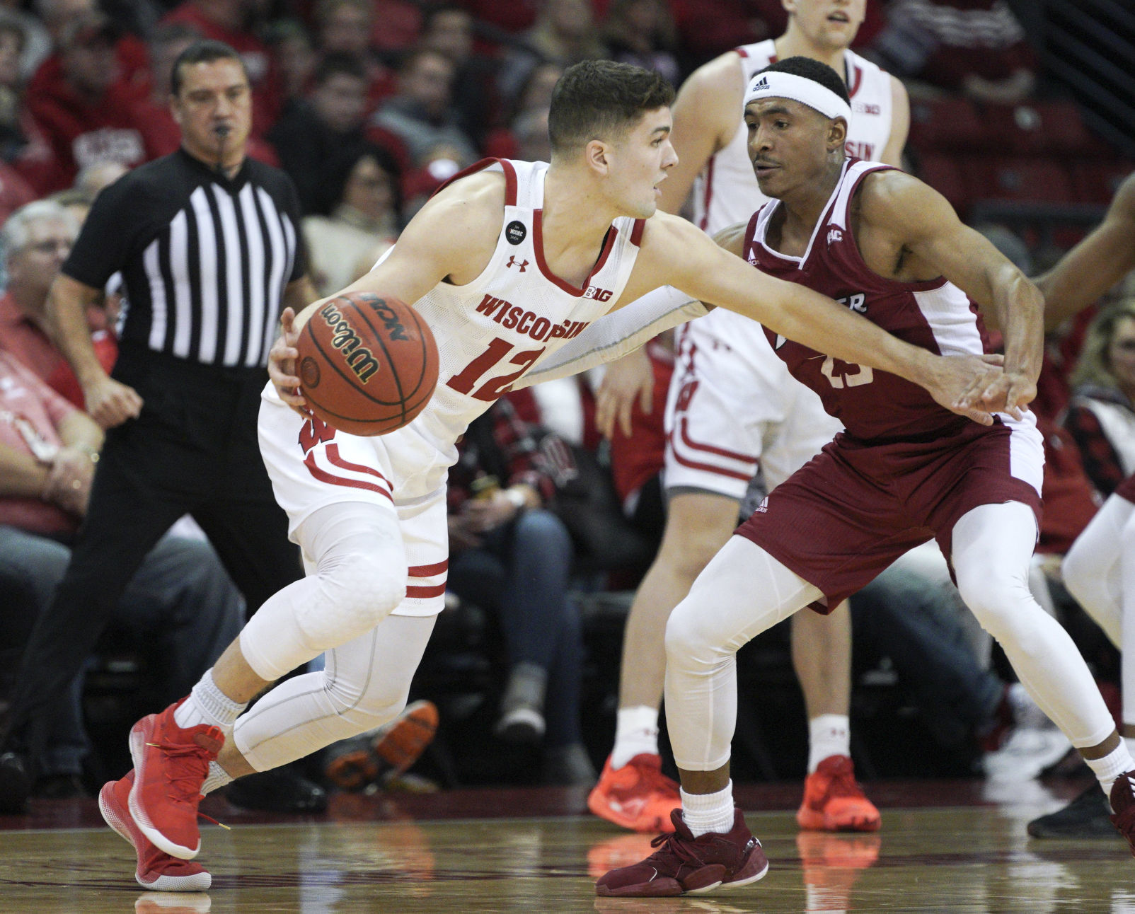 Badgers 65, Broncs 37